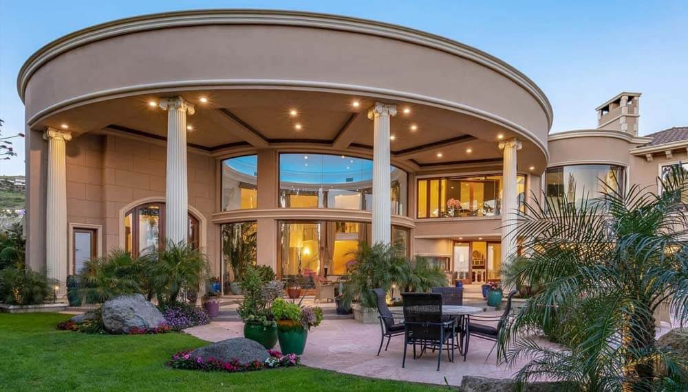 Passages Malibu Gallery 2