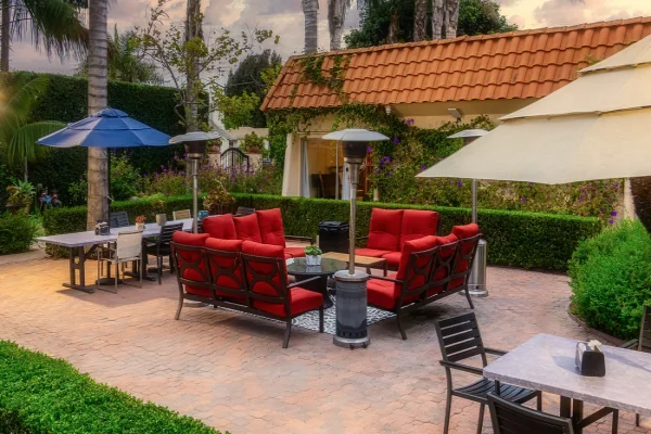 Passages Ventura Gallery